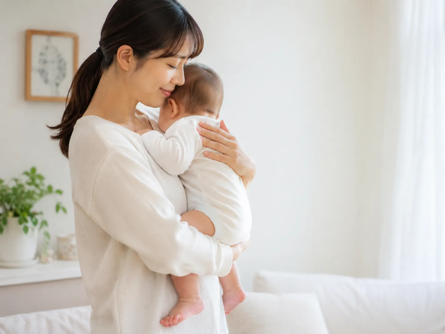 授乳中の腱鞘炎、湿布や痛み止めは使っても大丈夫?西宮の整形外科が解説